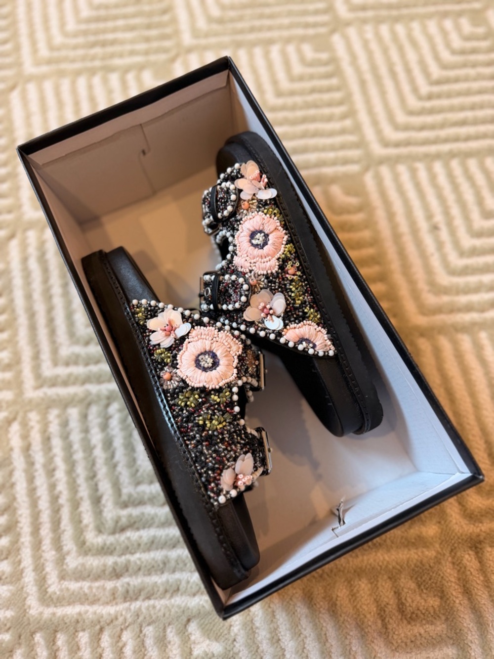NEW House of Harlow 1960 Pink & Black Beaded Double-Buckle Slide Sandals - Picture 9 of 10